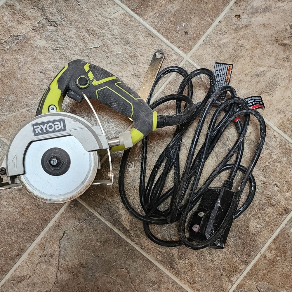 RYOBI 12-Amp 4” Wet Tile Saw TC401 – Precision Cutting for DIY & Pro Jobs!